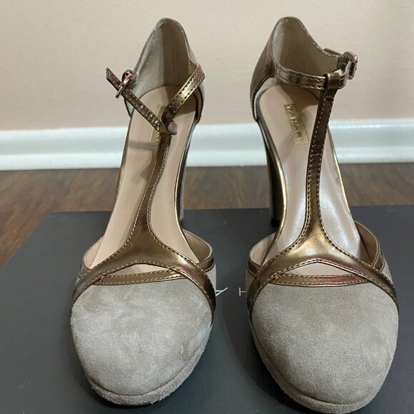 Tahari Size 6 1/2 Gray and Bronze Velvet Stacked Heels - Picture 2 of 4